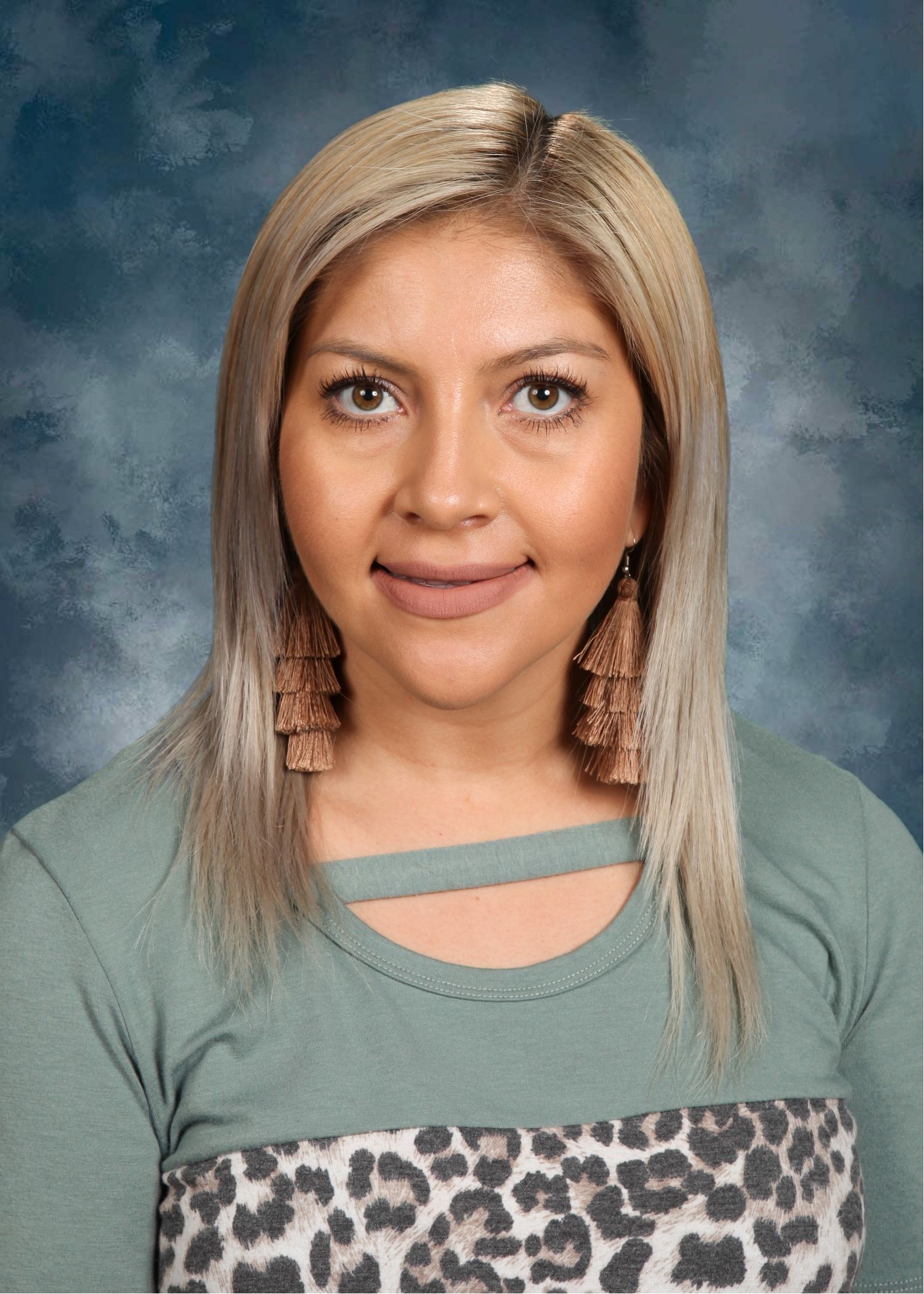 Carla Flores